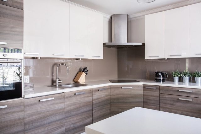 Two-Tone Kitchen — Painted MDF + oak